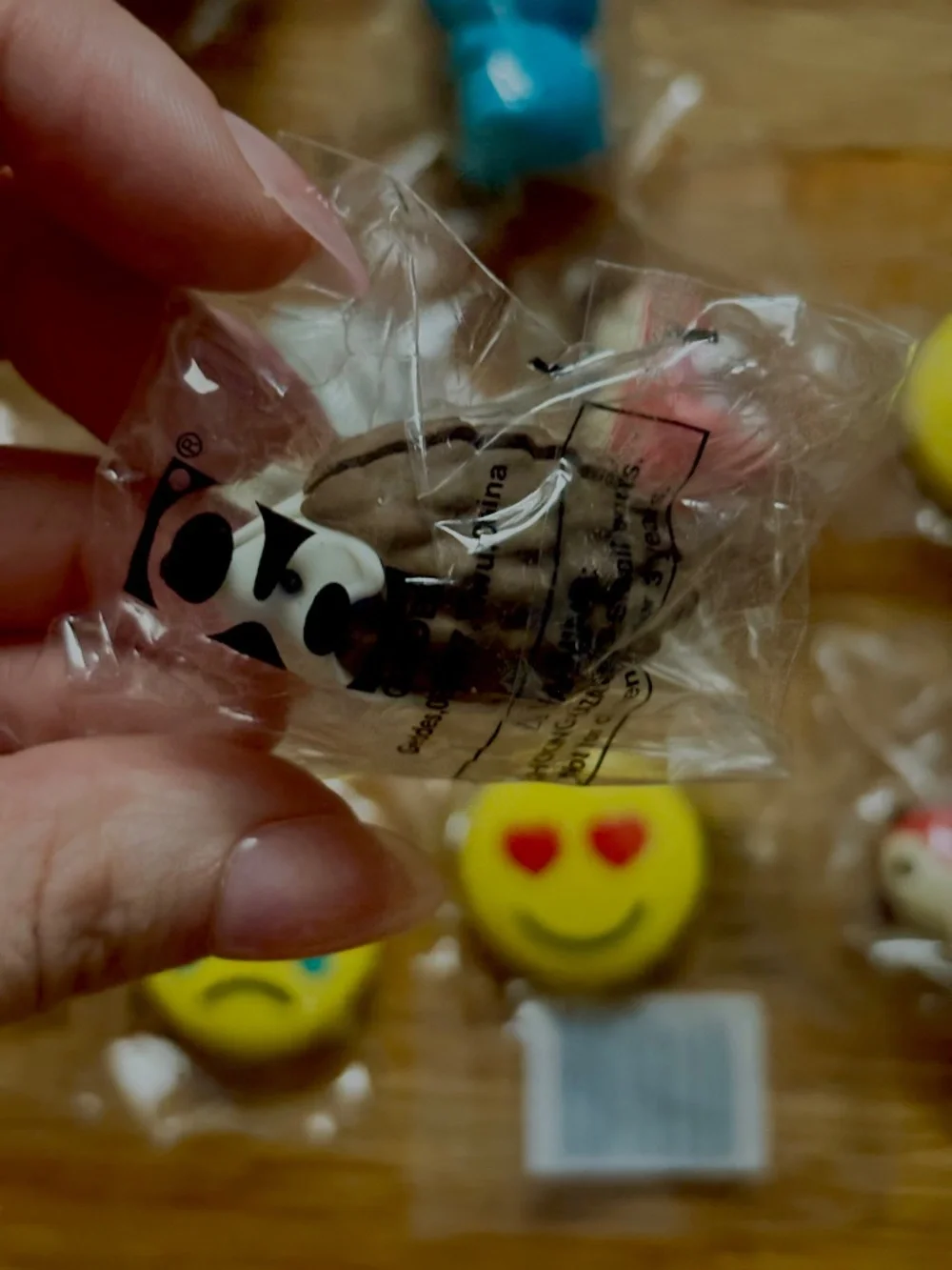 Set of 16 Assorted Animal Emoji Erasers Desk Pets 3D School Supplies New Sealed
